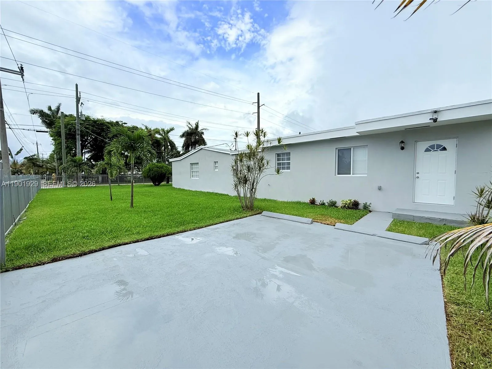 4340 SW 19th St, West Park FL 33023