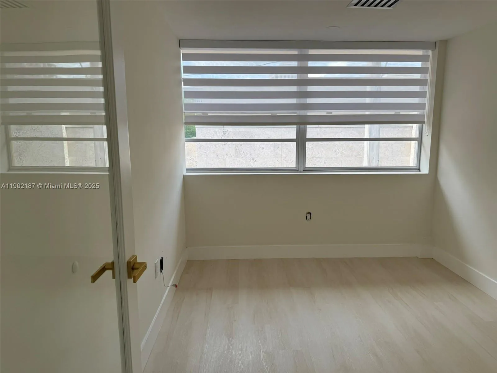 220 Miracle Mile # B221, Coral Gables FL 33134