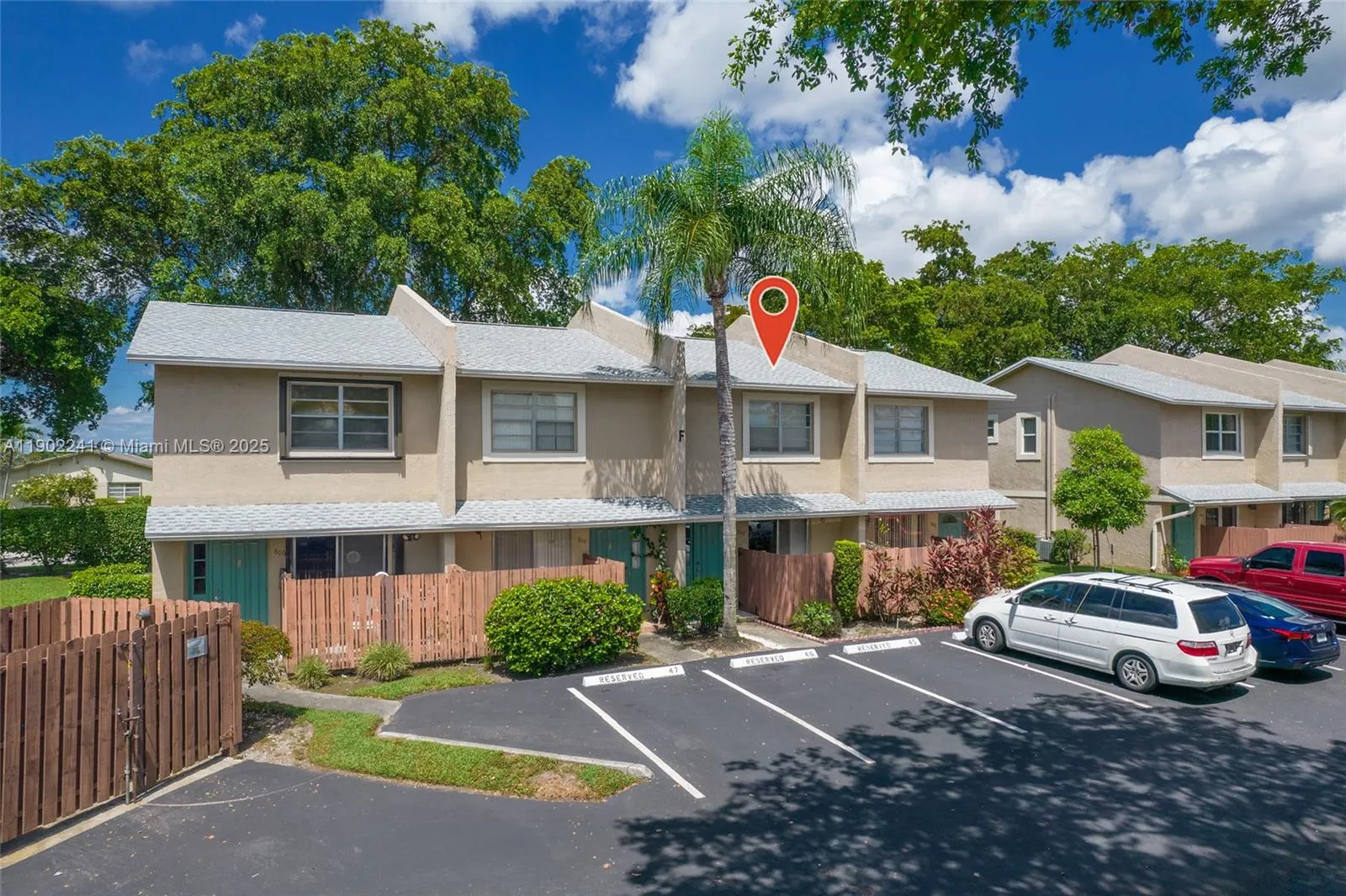 2 bedroom 1 bath for sale at 802 Banks Rd, Coconut Creek FL 33063