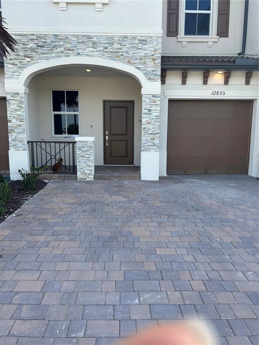 3 bedroom 2 bath for sale at 12865 NW 24th Ave, Miami FL 33167