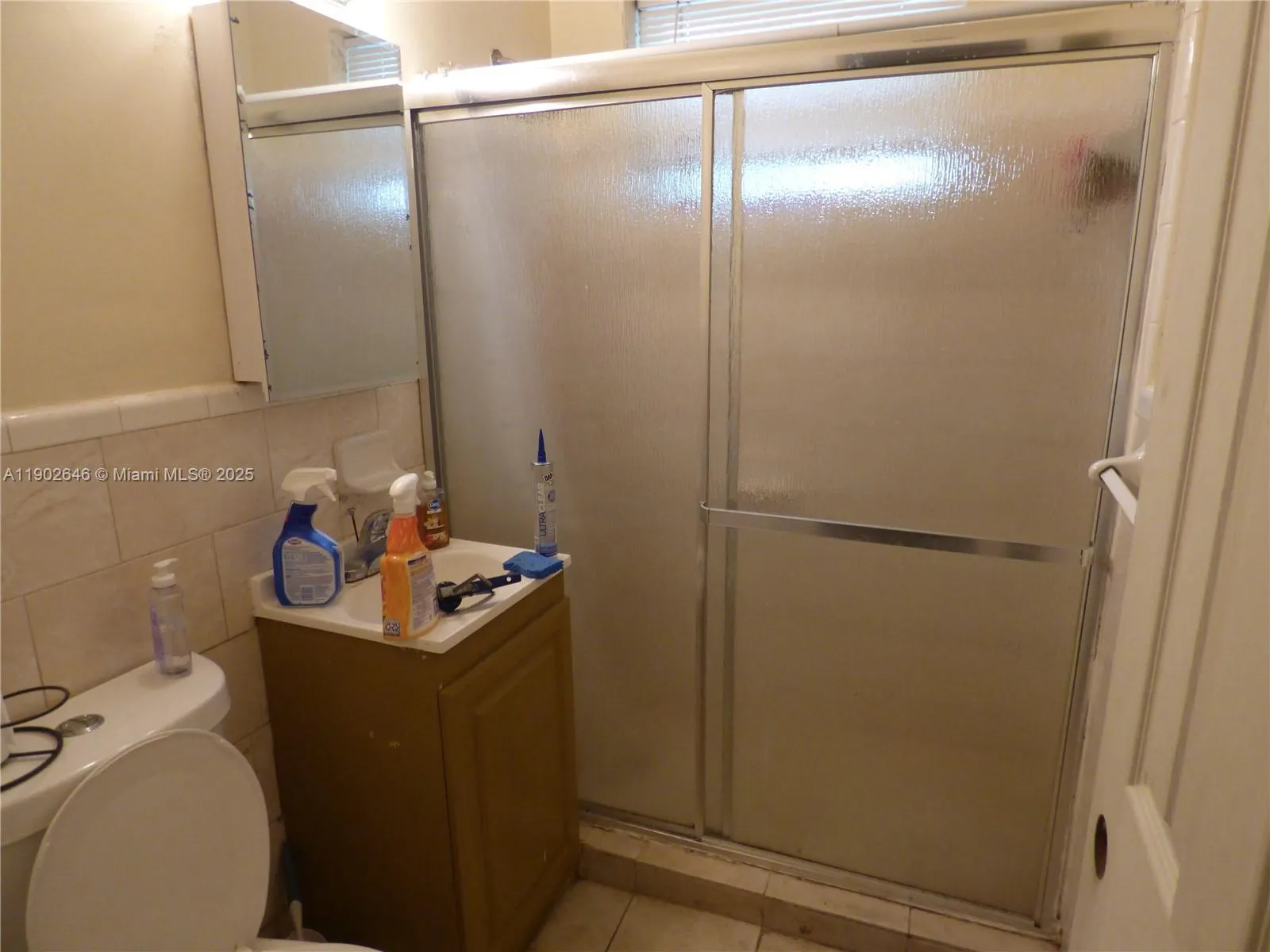 347 NW 42nd St, Miami FL 33127