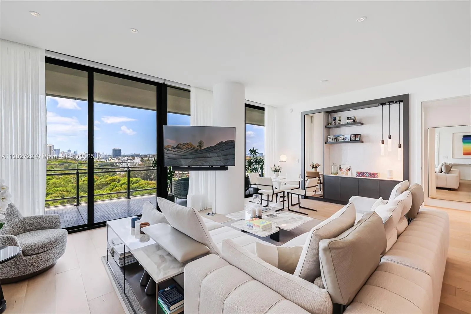 8701 Collins Ave # 904, Miami Beach FL 33154