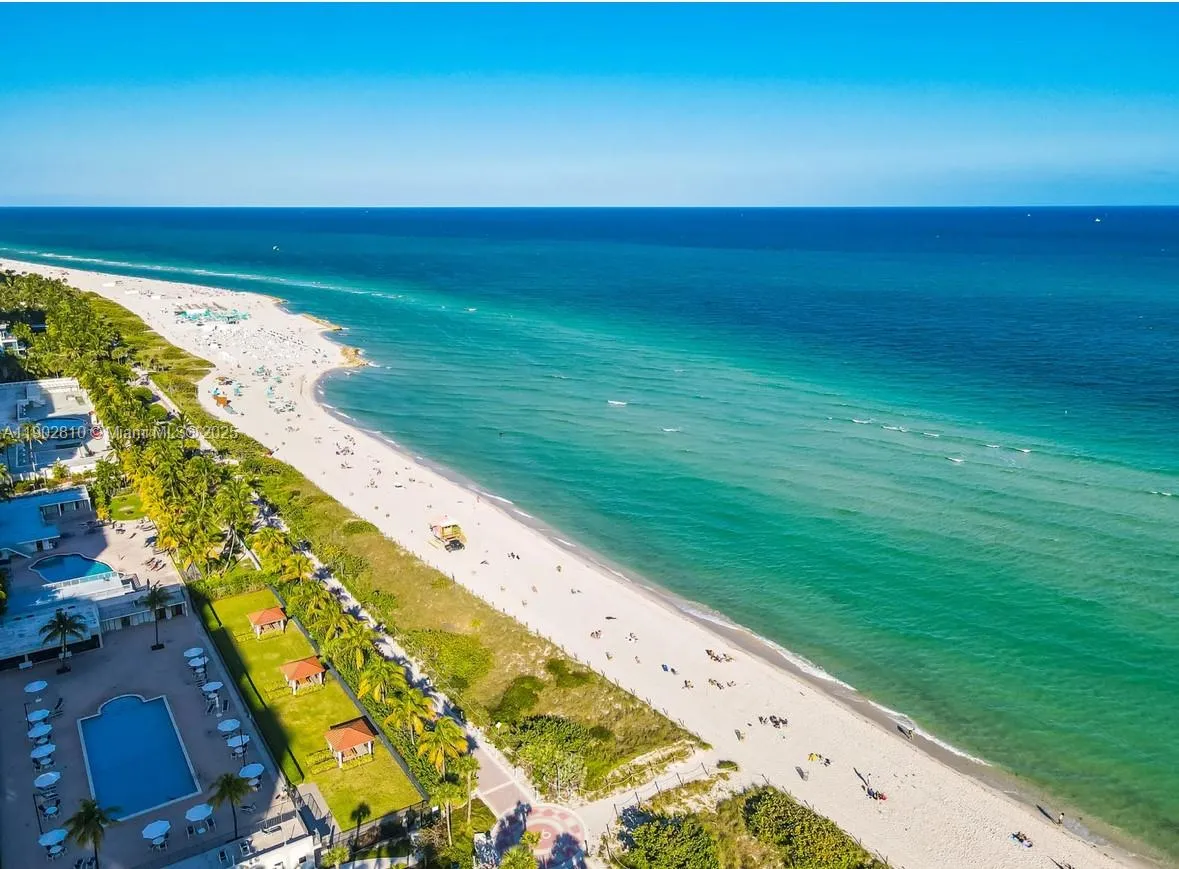 2555 Collins Ave # 2200, Miami Beach FL 33140