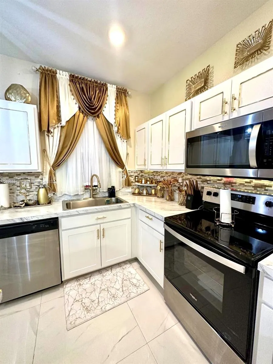 1130 SW 6th Ct # 1130, Florida City FL 33034