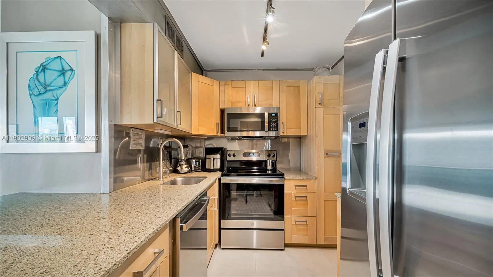 1200 West Ave # 7, Miami Beach FL 33139