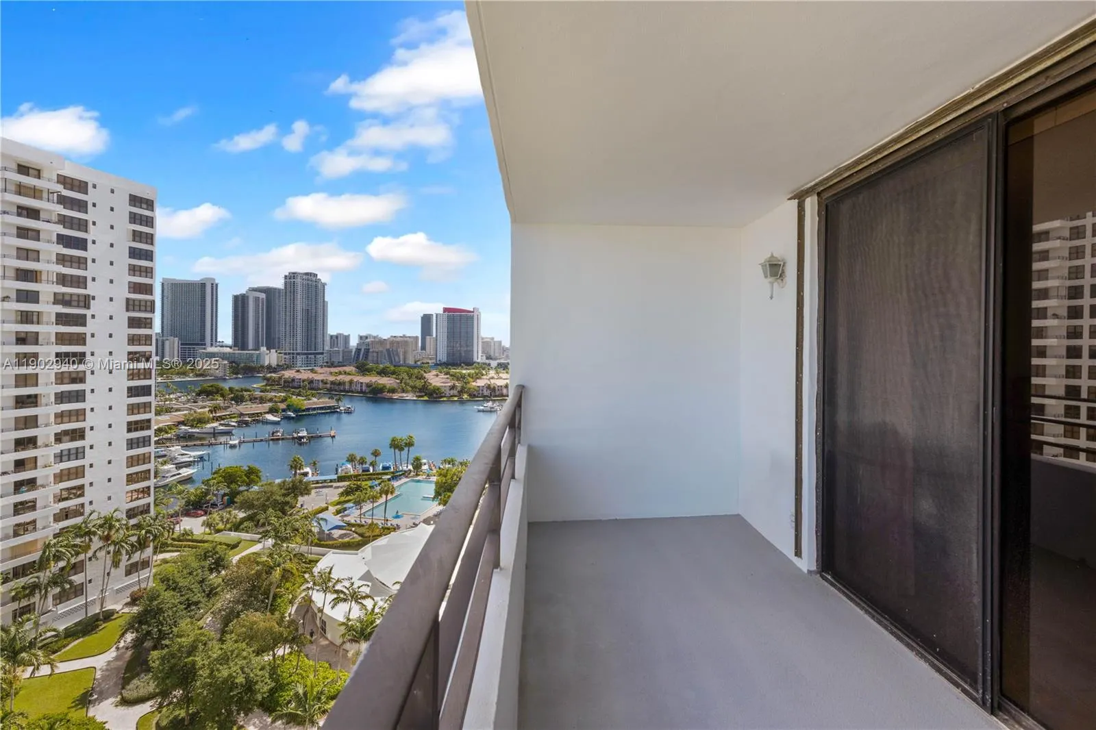 600 Three Islands Blvd # 1522, Hallandale Beach FL 33009
