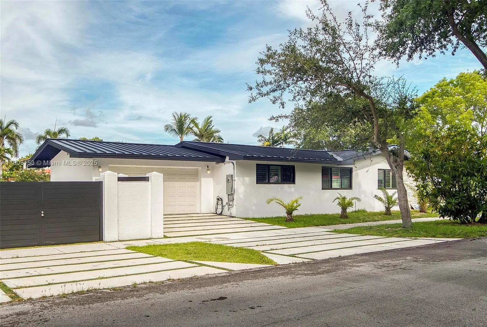 4 bedroom 3 bath for sale at 501 NE 105th St, Miami Shores FL 33138