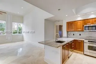 1 bedroom 2 bath for sale at 60 Edgewater Dr, Coral Gables FL 33133