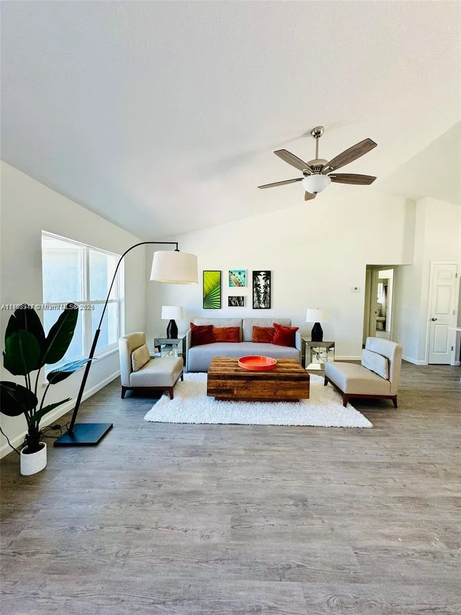 13731 SW 89 TER, Ocala FL 34473