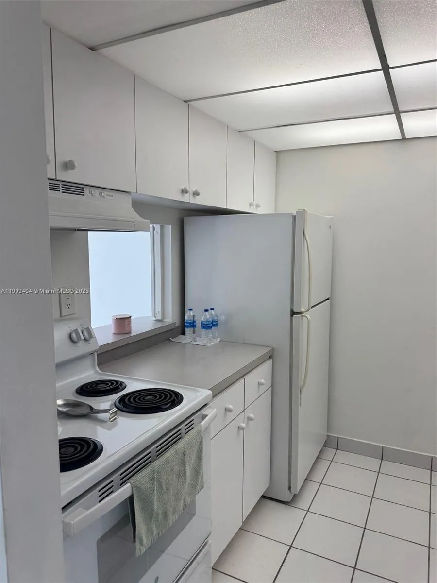 14401 N Kendall Dr # 303N, Miami FL 33186