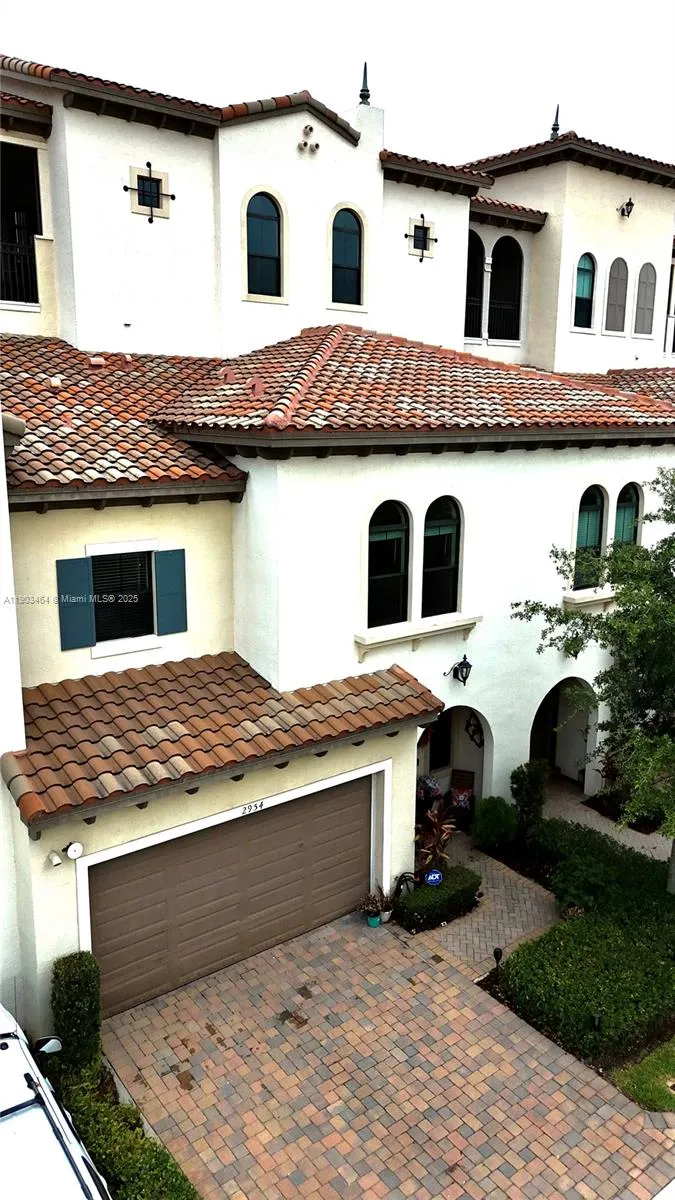 2954 NW 124th Way, Sunrise FL 33323