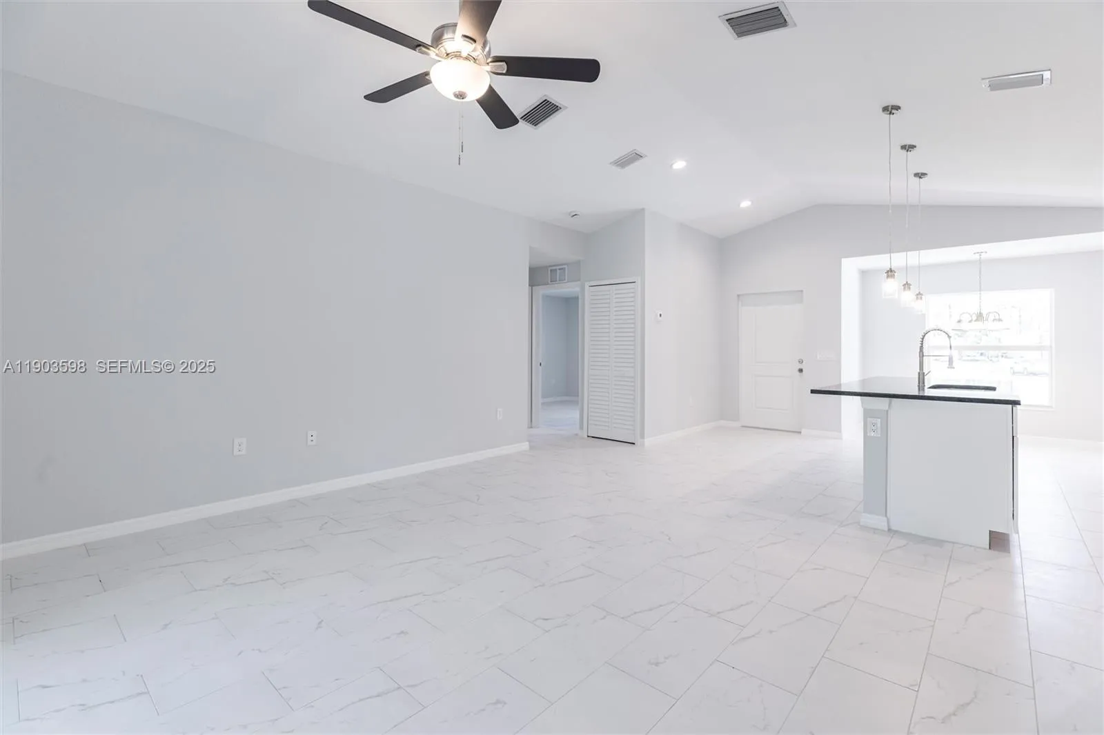 2005 Rosa Ct, Lehigh Acres FL 33972