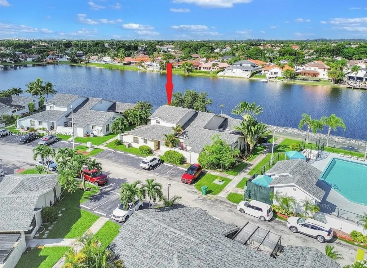 3 bedroom 2 bath for sale at 6590 SW 152nd Pl # 90, Miami FL 33193