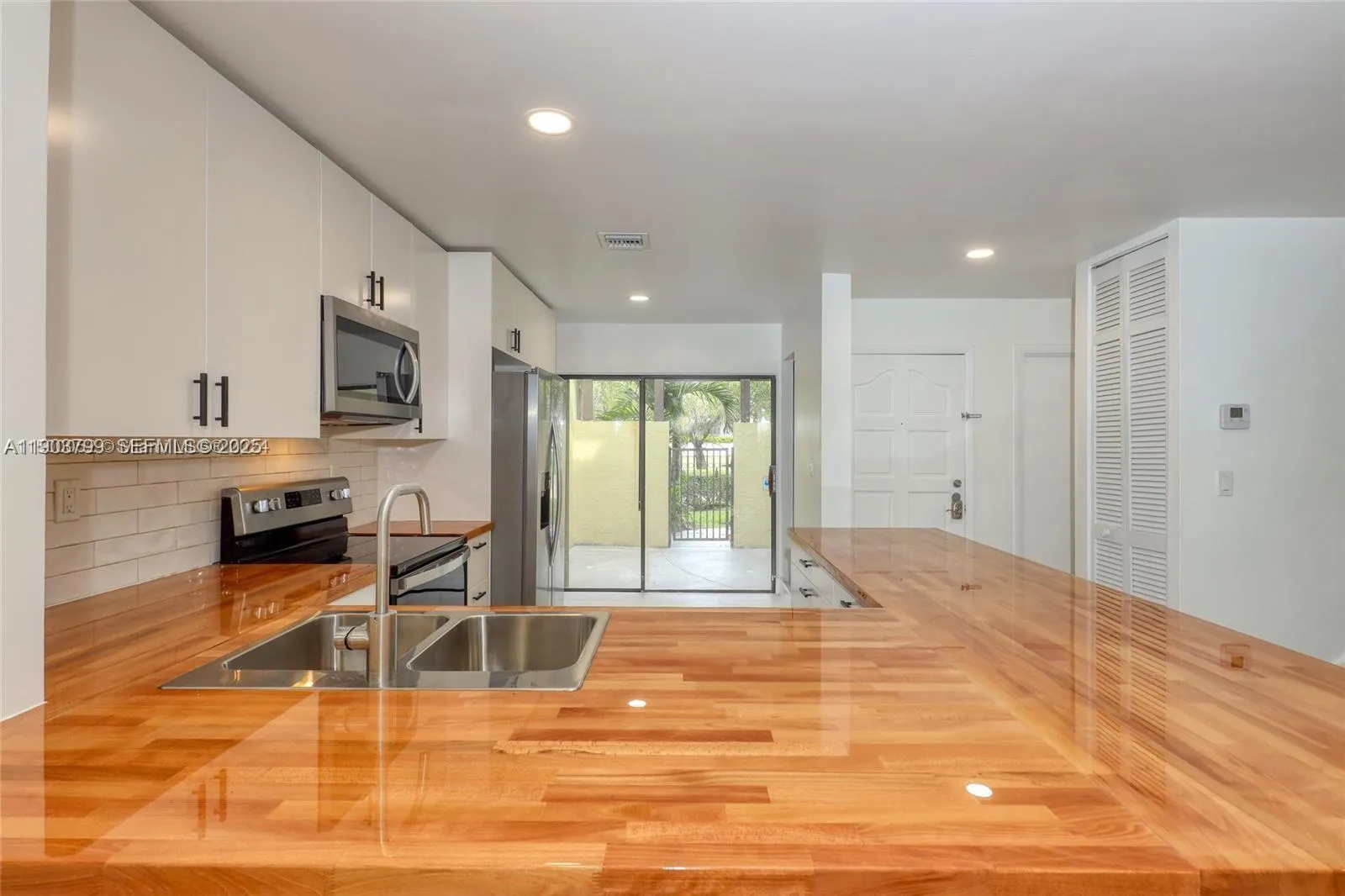 3905 Adra Ave # 46B, Doral FL 33178
