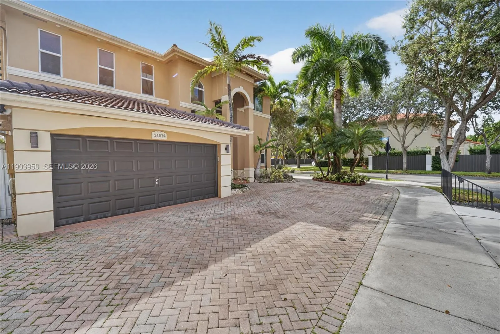 16074 SW 62nd St, Miami FL 33193