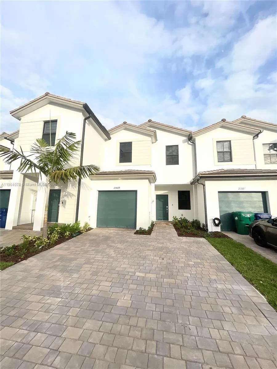 23029 SW 128th Pl, Miami FL 33170