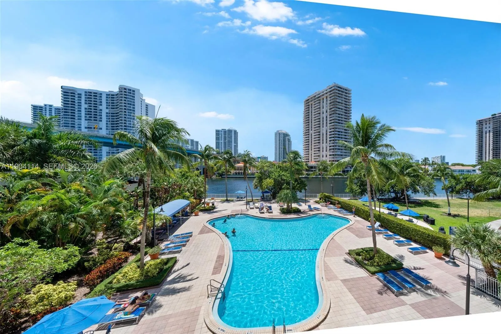 19390 Collins Ave # 209, Sunny Isles Beach FL 33160