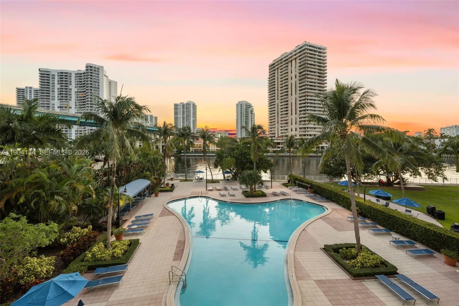 19390 Collins Ave # 209, Sunny Isles Beach FL 33160