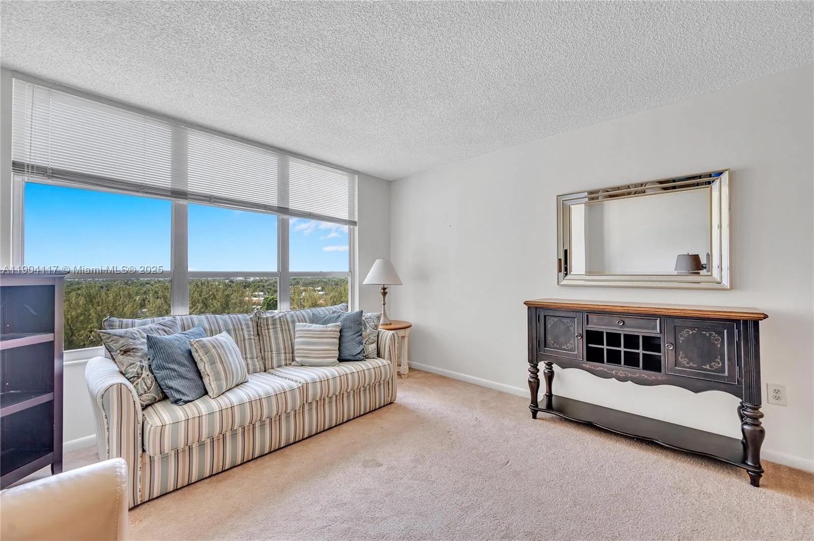 4101 Pine Tree Dr, Miami Beach FL 33140