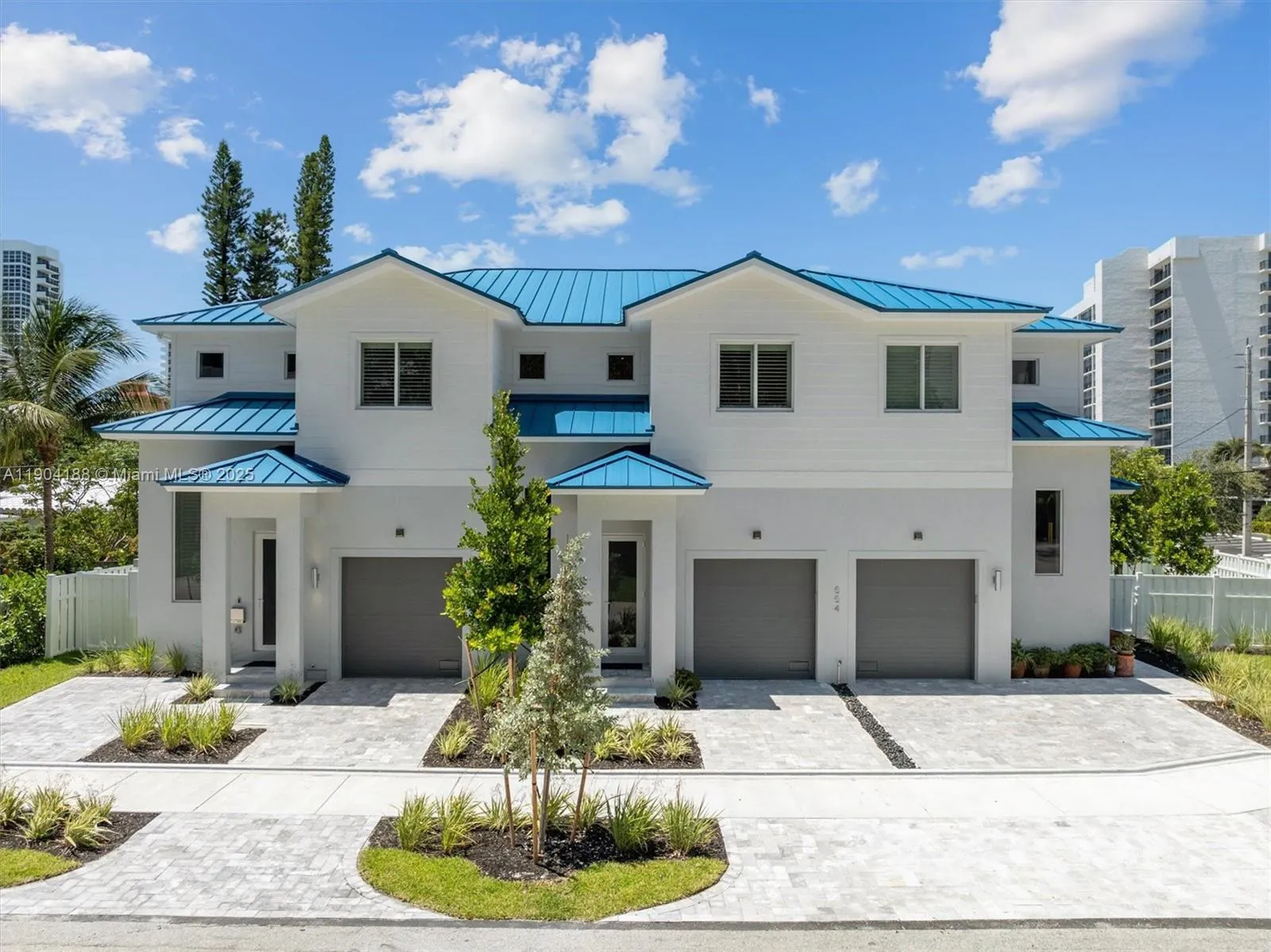 2 bedroom 2 bath for sale at 554 N Riverside Dr # B, Pompano Beach FL 33062