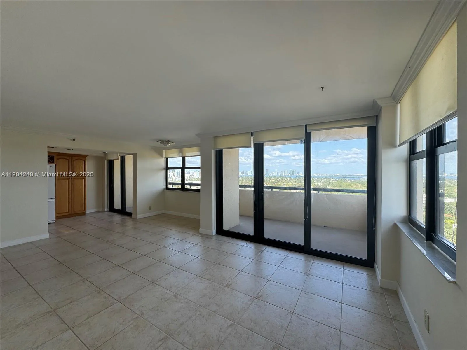 2555 Collins Ave # 2002, Miami Beach FL 33140