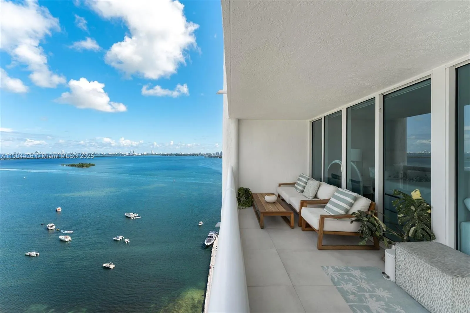 1 bedroom 1 bath for sale at 1717 N Bayshore Dr # 2637, Miami FL 33132