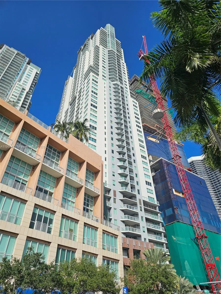 2 bedroom 2 bath for sale at 244 Biscayne Blvd # 303, Miami FL 33132