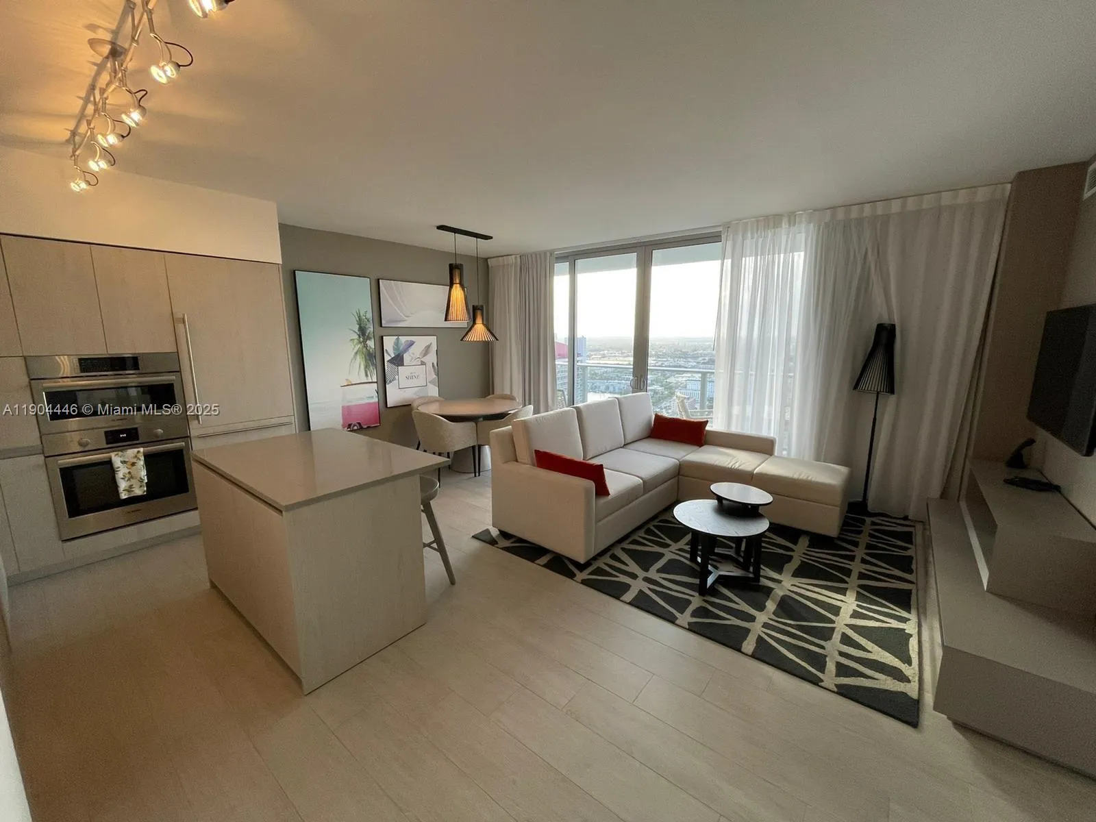 1 bedroom 1 bath for sale at 4010 S Ocean Dr # R3306, Hollywood FL 33019
