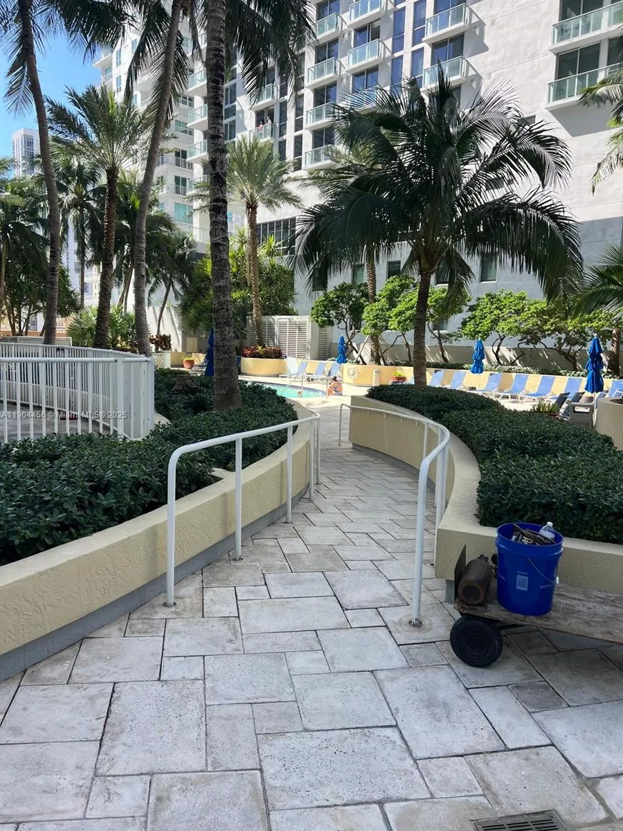 244 Biscayne Blvd # 308, Miami FL 33132