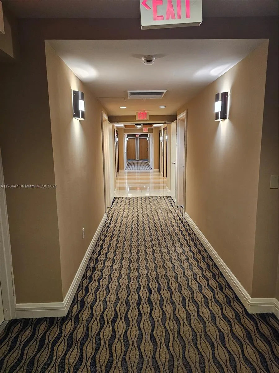 244 Biscayne Blvd # 908, Miami FL 33132