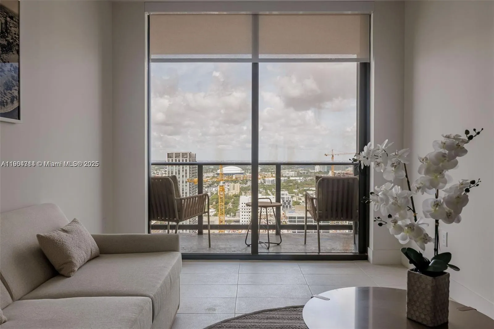 159 NE 6th St # 2404, Miami FL 33132