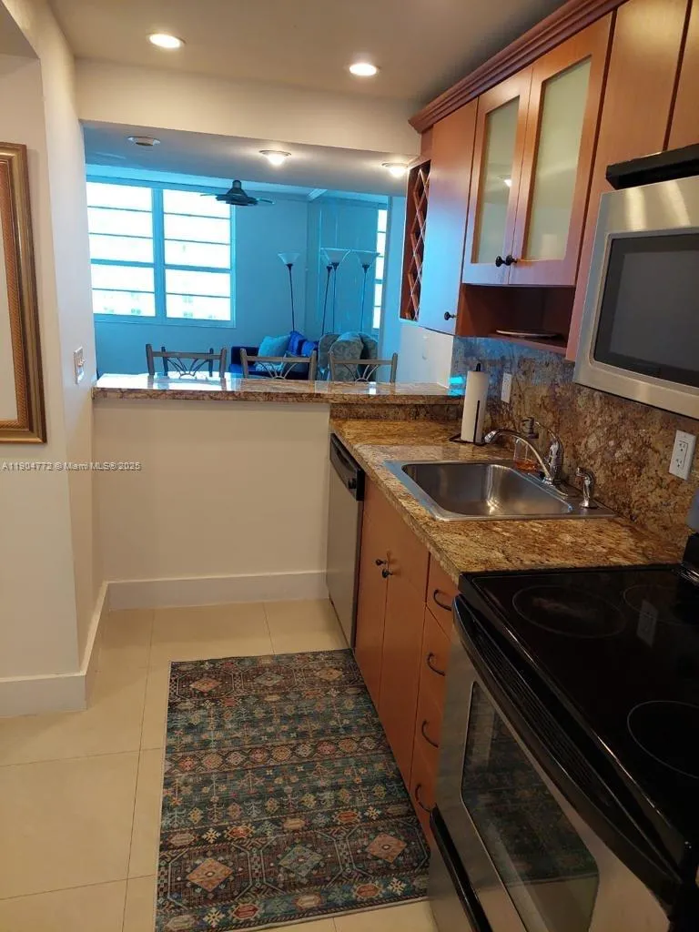 100 Lincoln Rd # 1626, Miami Beach FL 33139