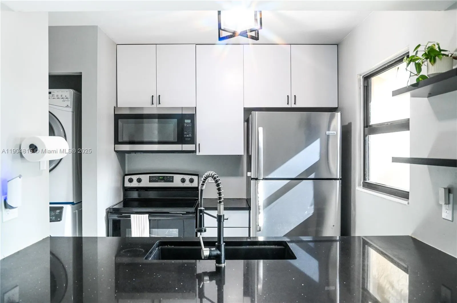 8185 SW 24th St, Davie FL 33324