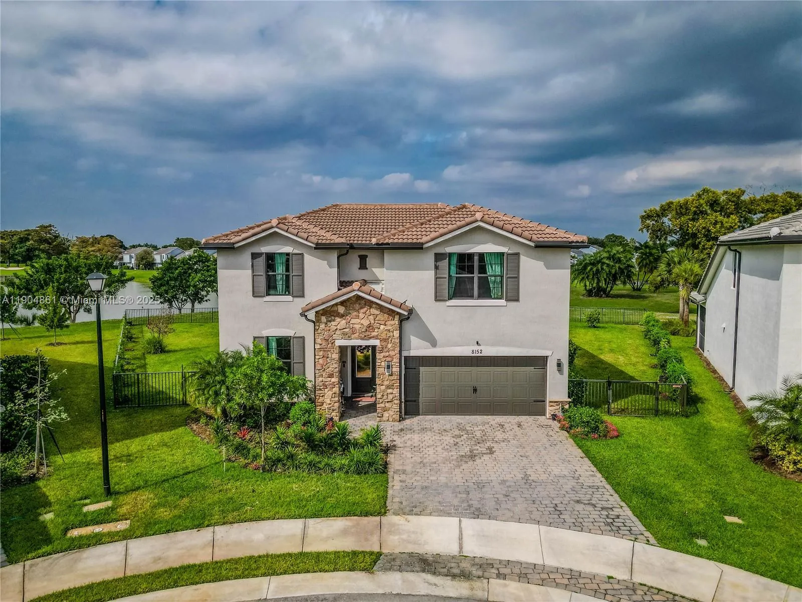 8152 NW 78th St, Tamarac FL 33321