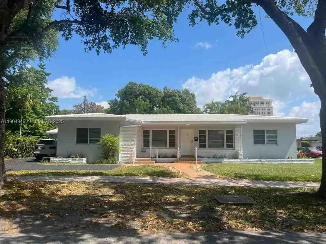 for sale at 401 Malaga Ave, Coral Gables FL 33134