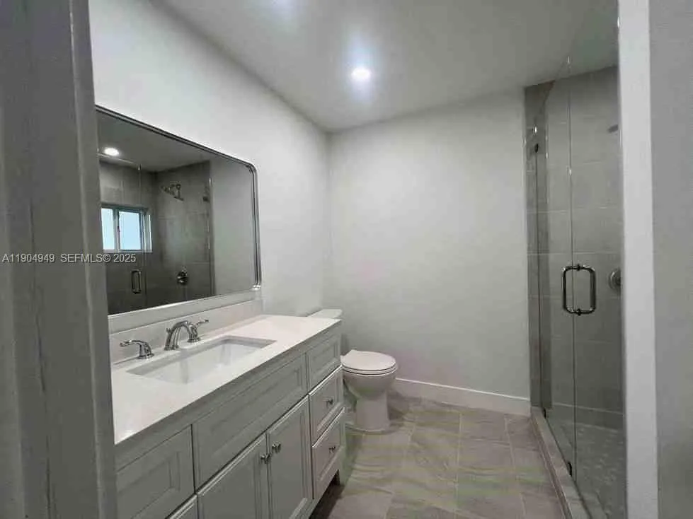 401 Malaga Ave, Coral Gables FL 33134