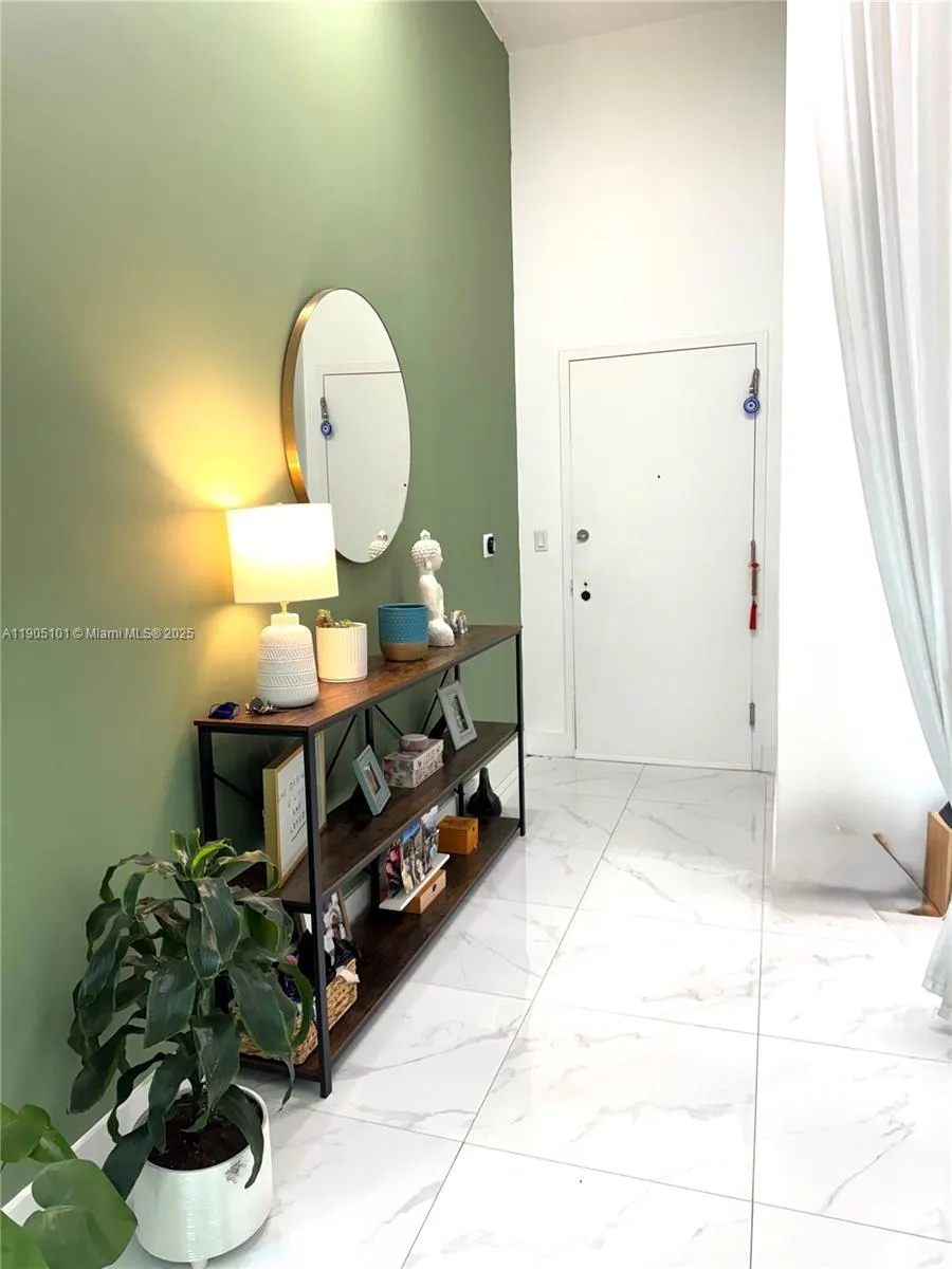1900 N Bayshore Dr # 710, Miami FL 33132