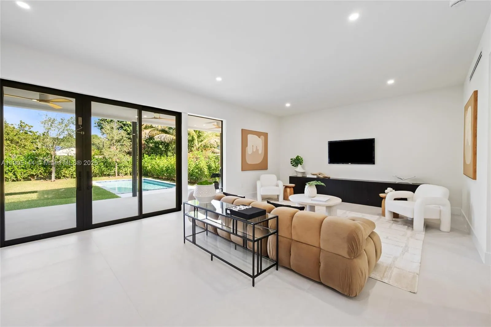 2127 SW 11th Ter, Miami FL 33135