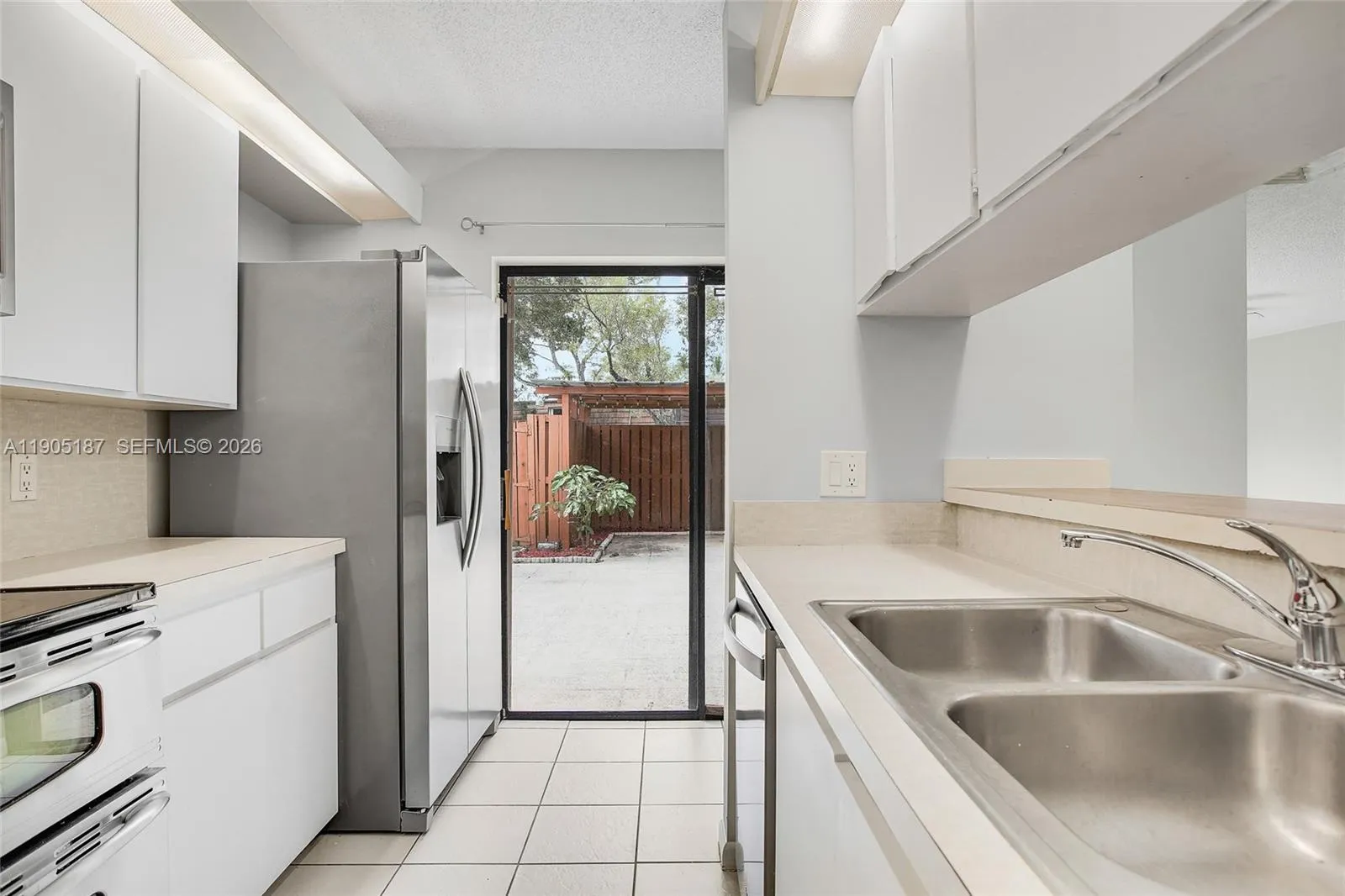 9143D SW 23rd St, Davie FL 33324