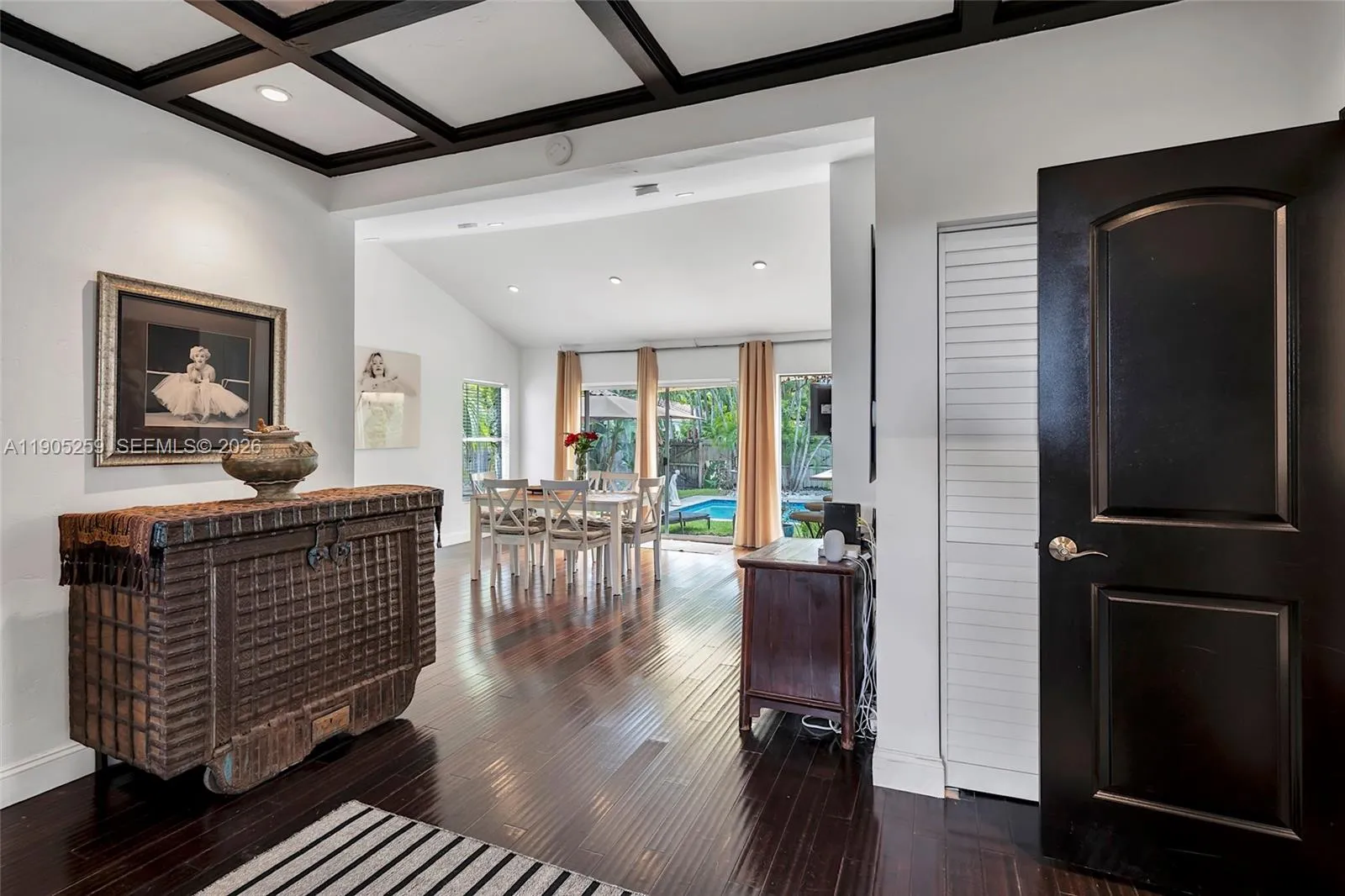 1368 Normandy Dr, Miami Beach FL 33141