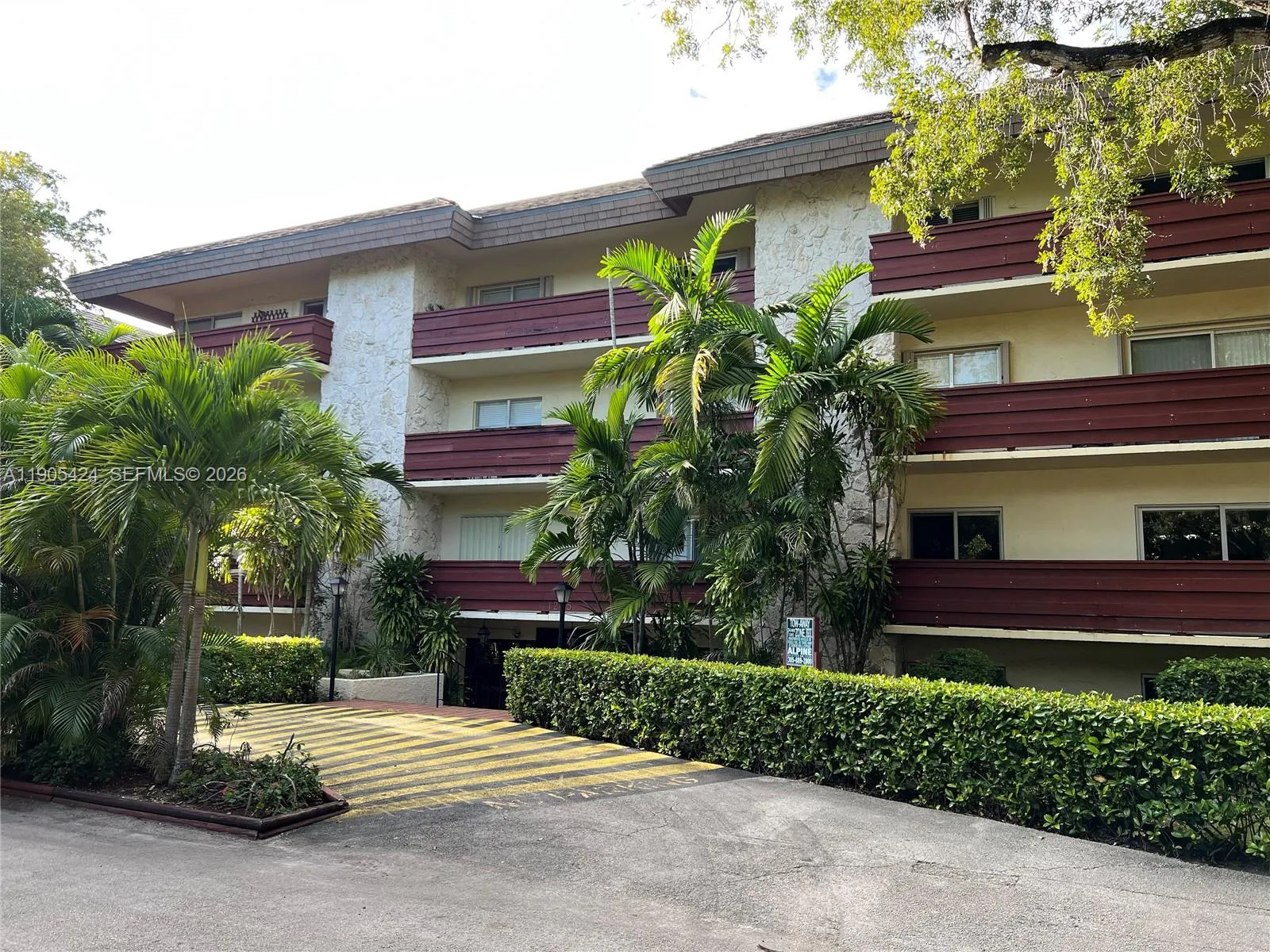 1205 Mariposa Ave # 402, Coral Gables FL 33146