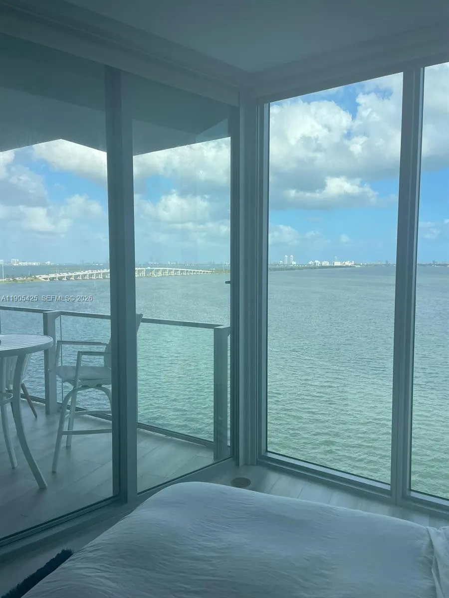 2900 NE 7th Ave # 906, Miami FL 33137