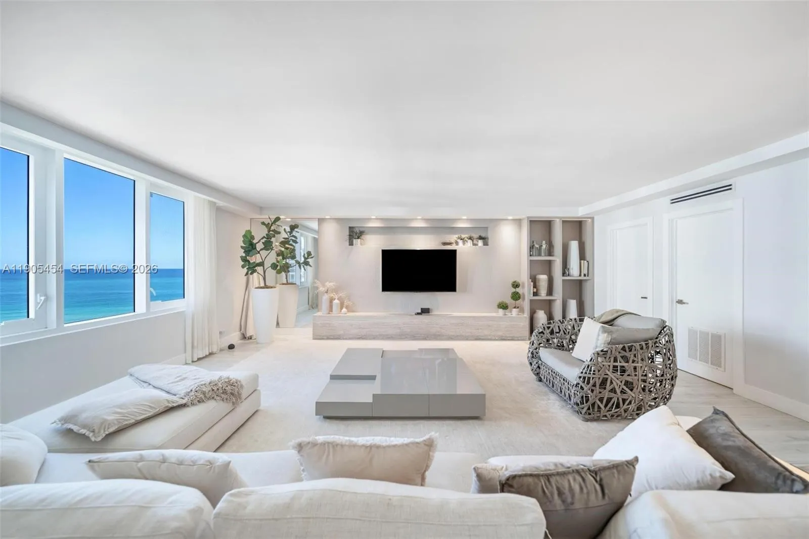 2301 Collins Ave, Miami Beach FL 33139