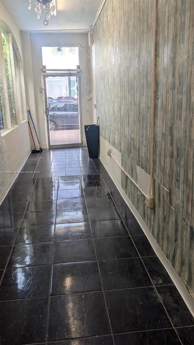 1024 71st St, Miami Beach FL 33141