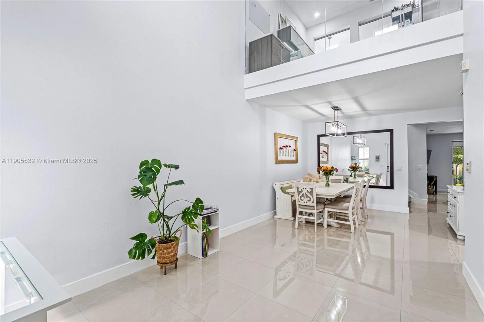 10760 NW 74th Ln, Doral FL 33178