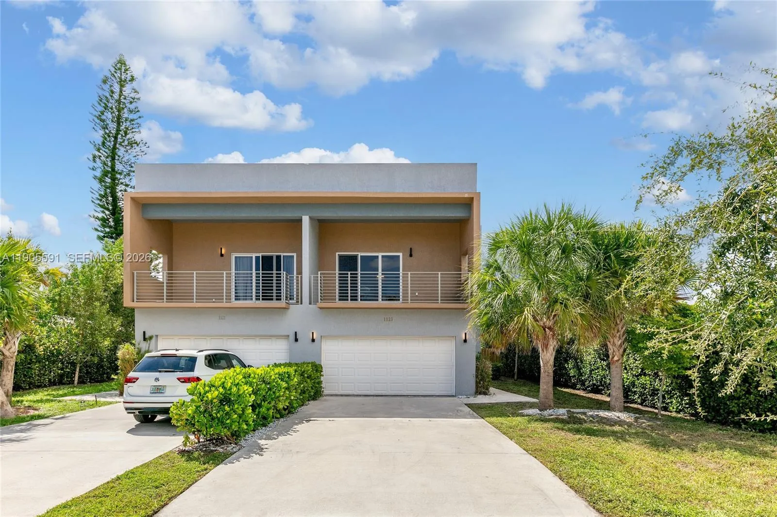 1123 NE 23rd Ter, Pompano Beach FL 33062