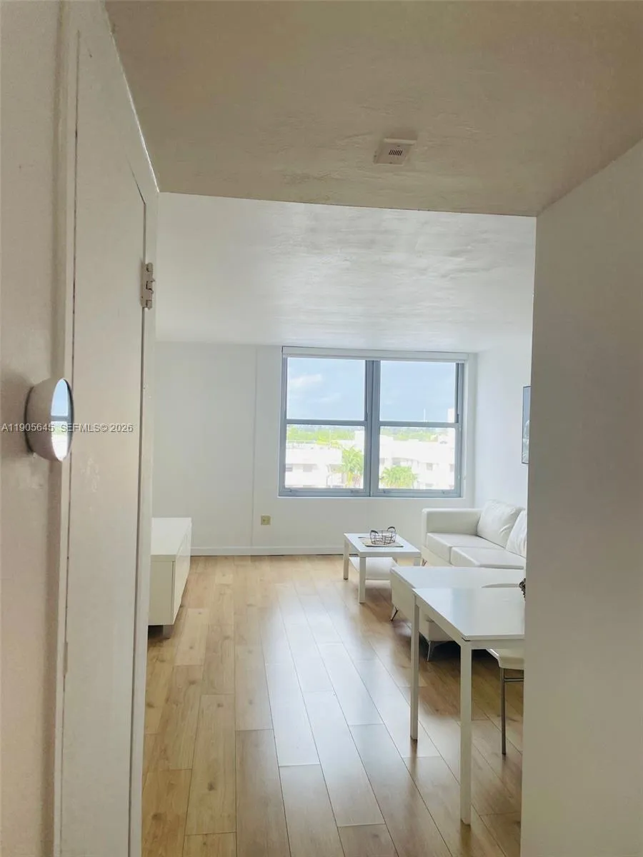 2899 Collins Ave # 648, Miami Beach FL 33140
