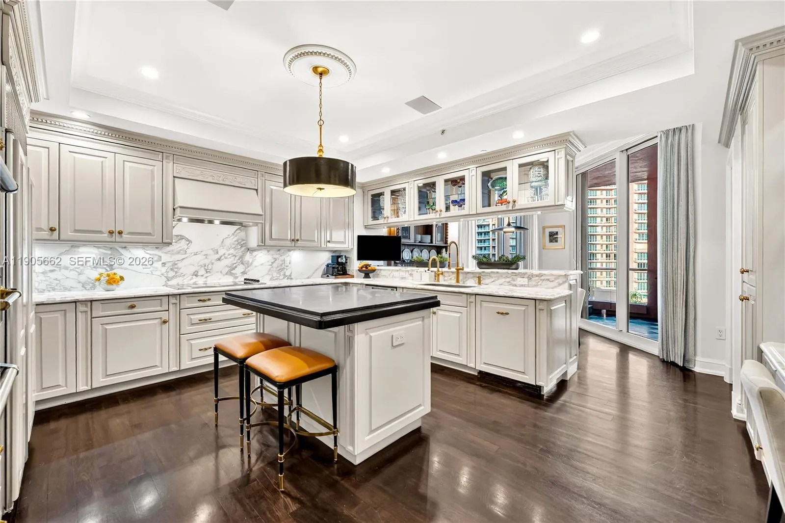 60 Edgewater Dr # 7A, Coral Gables FL 33133