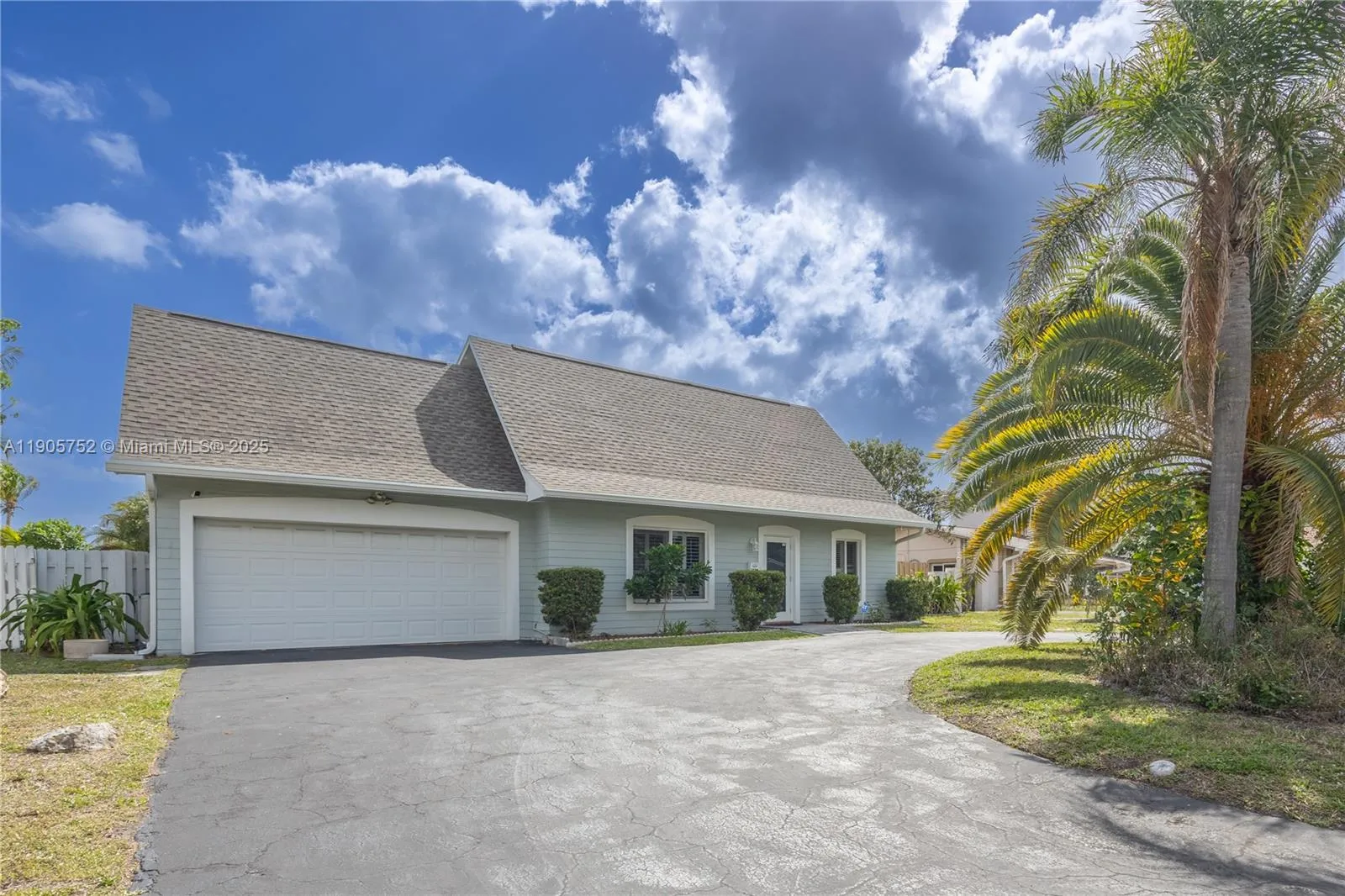 1690 NE 25th Ave, Pompano Beach FL 33062