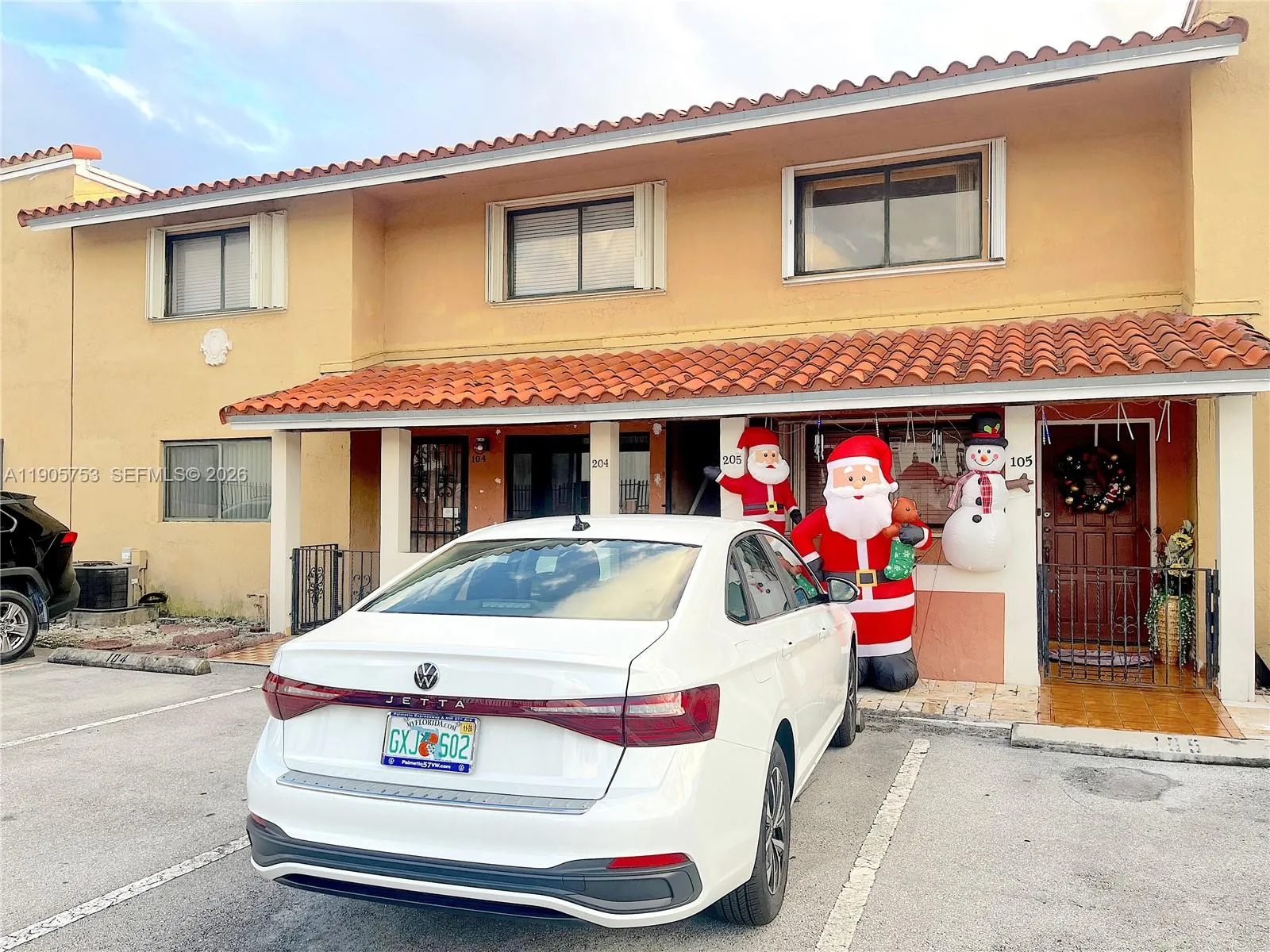 2740 W 63rd St # 104, Hialeah FL 33016